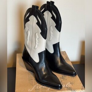 NIB Free People Twin Flames Boots - Size 10